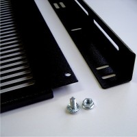 Bandeja rack fijación lateral. Detalle con guía