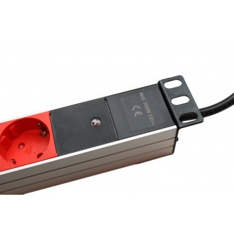 Regleta rack 19" 16A 8x tomas schuko rojas detalle led