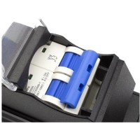 Regleta rack 19" 6x tomas schuko detalle magnetotérmico