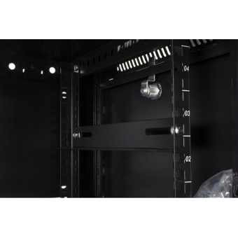 Rack mural 6U 1C 600 x 450 negro detalle interior