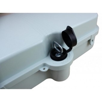Caja fibra óptica exterior IP-65 para 24 adaptadores SC simplex detalle cerradura