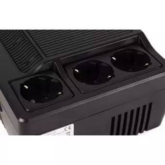 AVR Lapara Regulador automático de voltaje 1200 VA detalle schukos