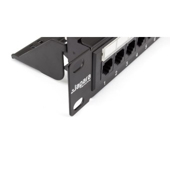Patch panel Cat6 UTP detalle de la marca