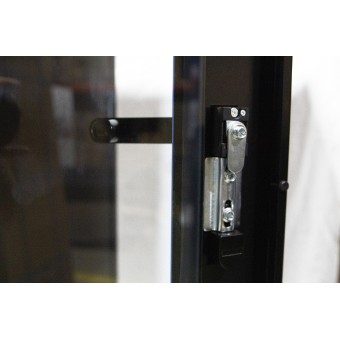 Armario rack 42U 19" 800 x 1000 detalle cerradura