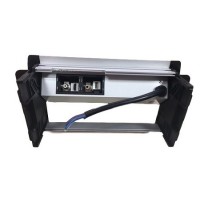 Perfil de empotrar con tapa, 2 schukos negros, vista trasera