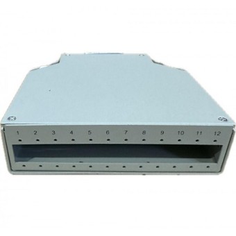 Caja fibra óptica para montaje en Carril DIN para 12FO, vista completa