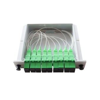 Caja de fibra óptica exterior IP-65 (Detalle Cassette Splitter PLC 1x8 SC / APC interior)
