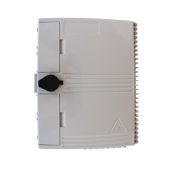 Caja exterior de fibra óptica IP-65 16 acometidas (vista frontal)