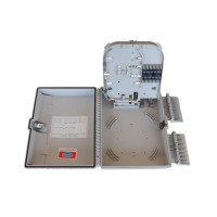 Caja exterior de fibra óptica IP-65 16 acometidas (detalle bandeja)